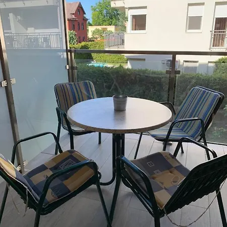 Lägenhet Casa Blanka Wellness Apartman
