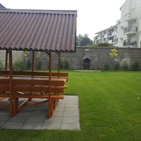 Lägenhet Casa Blanka Wellness Apartman *